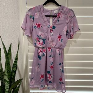 Flowy purple floral dress 🌸